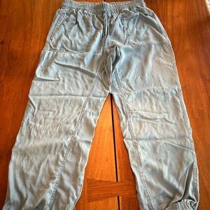 Love Tree chambray women’s joggers